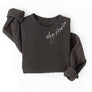 DOG MAMA Graphic Sweatshirt